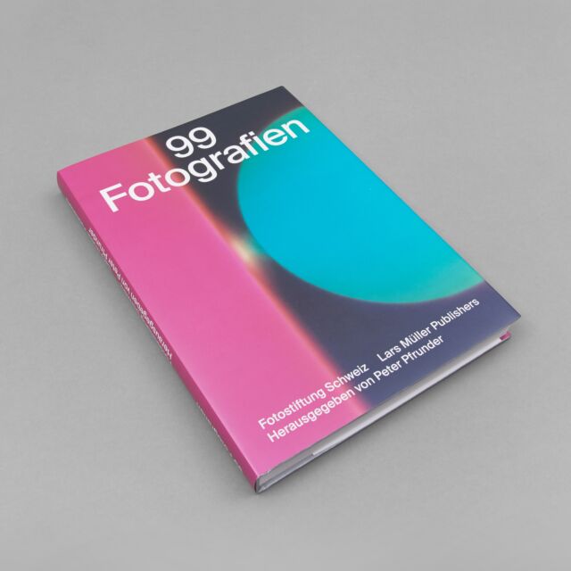 99 Fotografien
